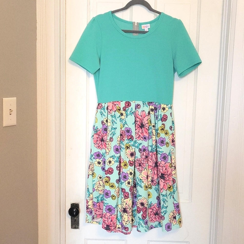 L LuLaRoe Amelia Dress